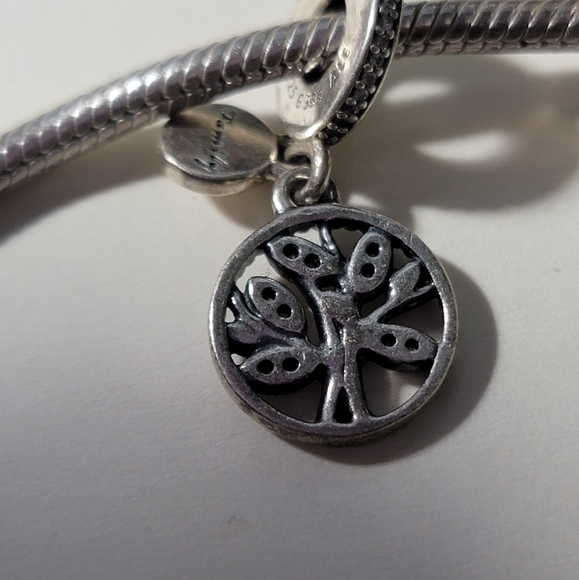 Pandora bracelet - Picture 3 of 8